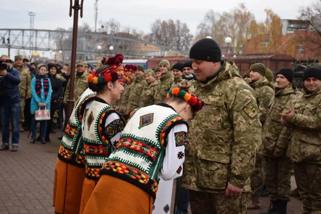 Из зоны АТО в Ивано-Франковск вернулся 8 батальон 10-й отдельной горно-штурмовой бригады ВСУ — фото 5