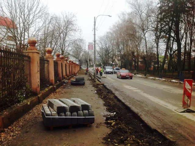 В Івано-Франківську продовжили капітальний ремонт вулиці Мазепи — фото 4