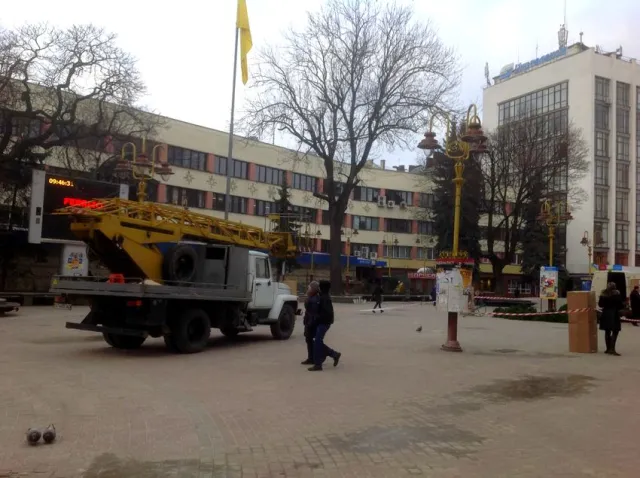 Завтра в Ивано-Франковске на главной красавицы города установят 3D-иллюминацию — фото 3