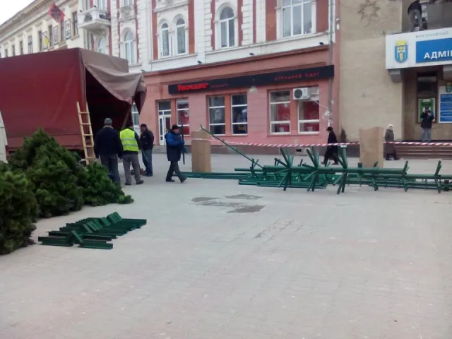 Завтра в Ивано-Франковске на главной красавицы города установят 3D-иллюминацию — фото 6