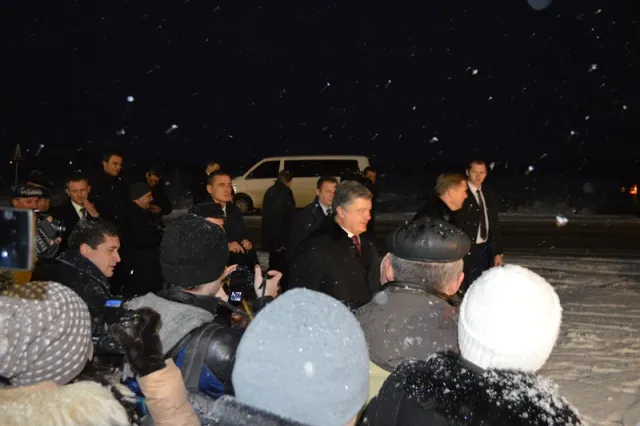 Вчера Ивано-Франковск посетил Петр Порошенко. Он оценил качество ремонтных работ дорог государственного значения в области — фото 10