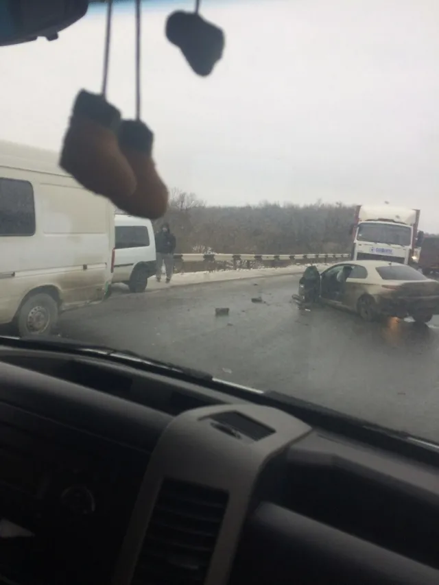 На Івано-Франківщині маштабна ДТП: в аварії розбилися чотири машини — фото 5