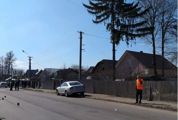 У Крихівцях п'яна жінка на великій швидкості збила трьох людей та втекла. Нові подробиці аварії — фото 4