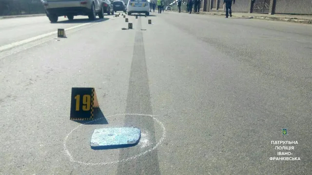 У Крихівцях п'яна жінка на великій швидкості збила трьох людей та втекла. Нові подробиці аварії — фото 8
