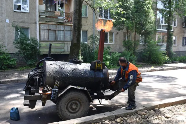 В Ивано-Франковске завершаются ремонтные работы на улице Марии Пидгирянки — фото 2