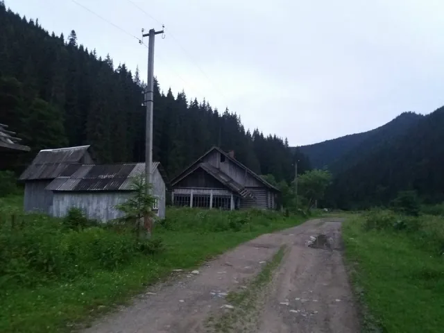 В объективе франковчанина оказалось село-призрак — фото 4