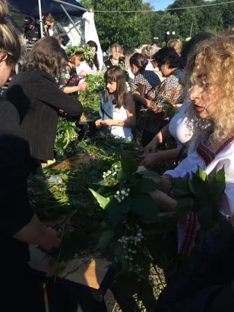 В Ивано-Франковске с песнями и танцами праздновали Ивана Купала — фото 5